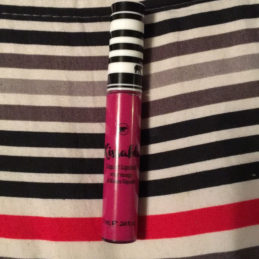 I’m selling a Kokie  Professional 🐘 lip gloss💄